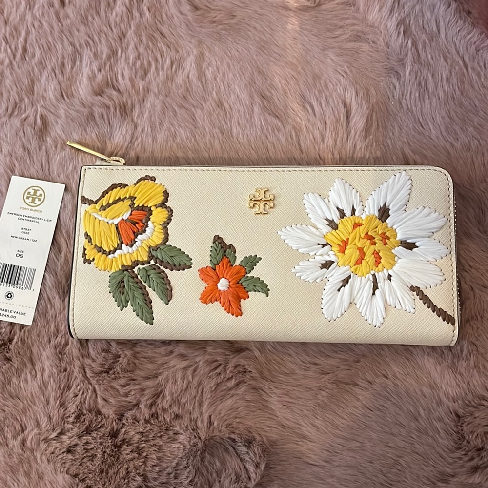 Brand New Tory Burch Wallet